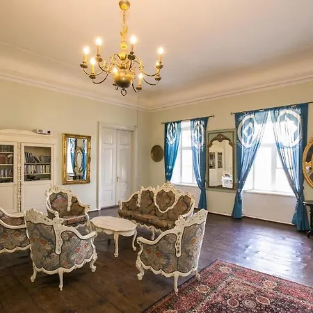Country house Manor Rava
